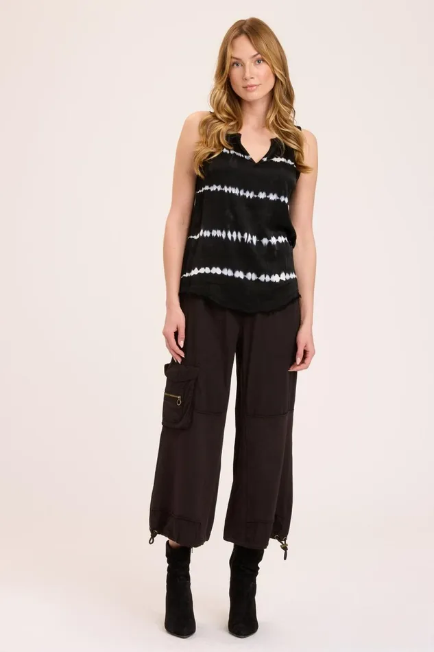 Clothing Crops XCVI Numa Cargo Crop Black